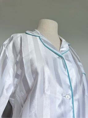 Vintage 70s/80s Private Moments White Satin Pajama Set Green Piping M